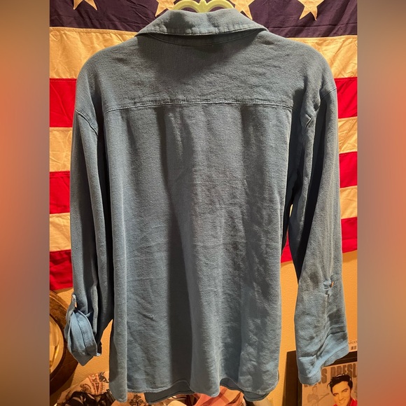 Drawstrings of Malibu made in the USA size L button down shirt. - Picture 4 of 8